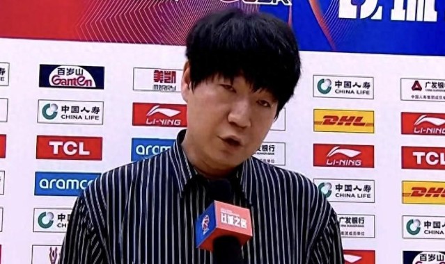 陈林坚19分山东战胜浙江打进俱乐部杯赛四强，邱彪一战封神