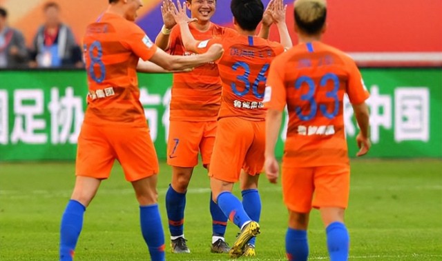 他是鲁能本赛季主力阵容的唯一01后！曾在巴西留洋，值得期待|韩鹏|谢文能|泰山队|山东泰山|北京国安_新浪体育_新浪新闻